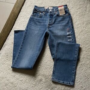 NWT Levi’s 501 High Rise Straight Leg Stretch Jeans Size 24/30